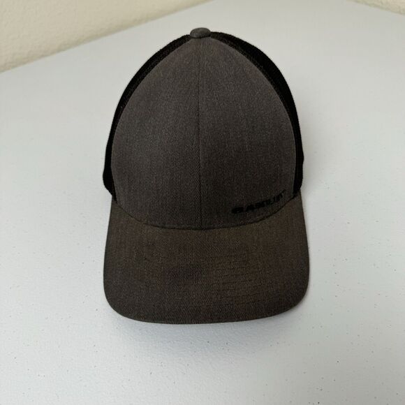 Oakley‎ Hat Mens S/M Black Flex Fit Gray Logo Cap Stretch Golf Tech Active - Picture 1 of 7
